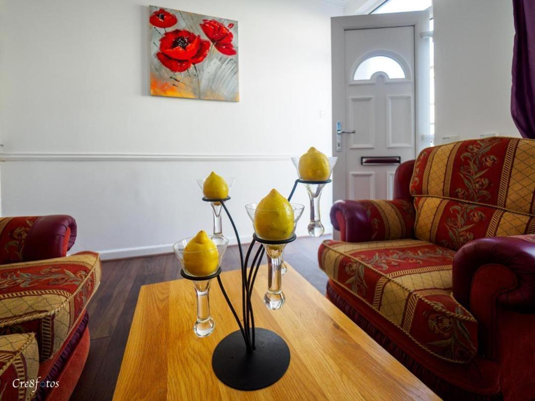 12 Cornwallis Lodge Family Room 2 Stoke-on-Trent Esterno foto